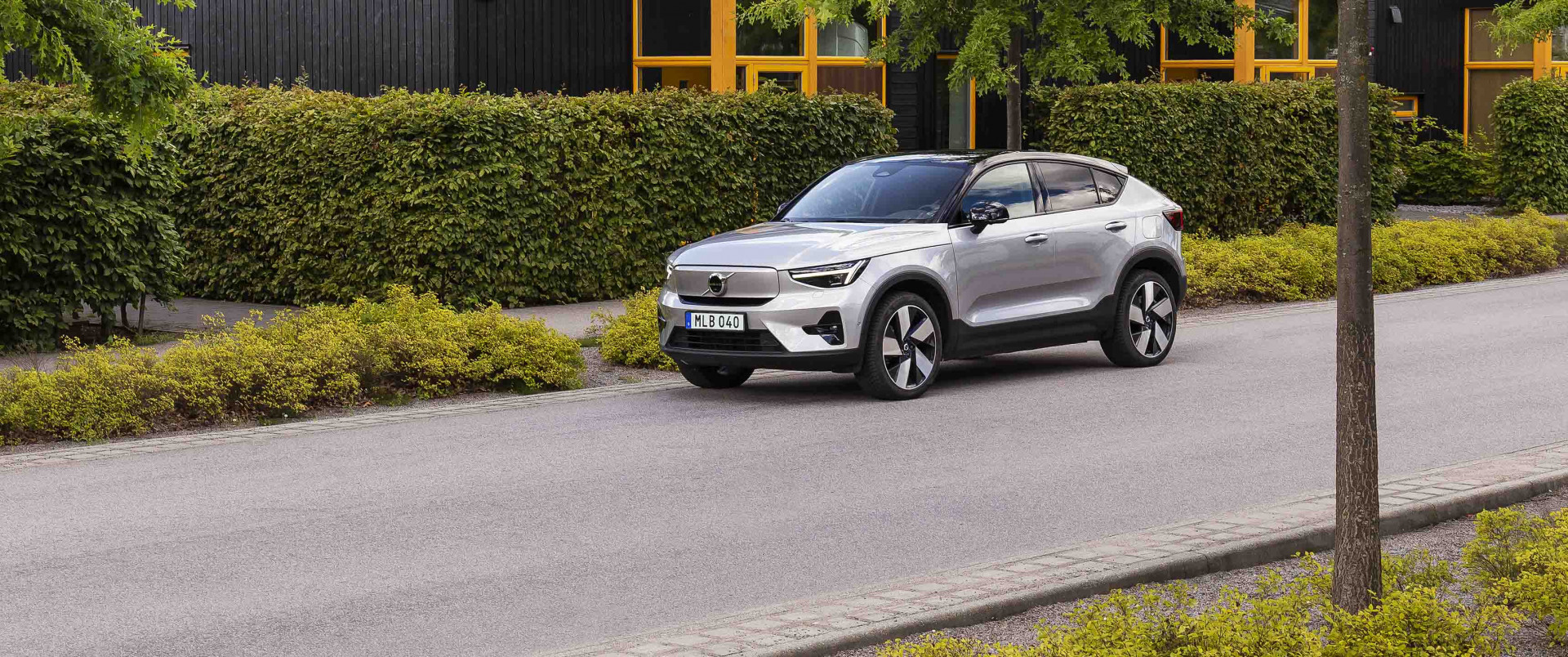 Upplev elektrisk körglädje bild
